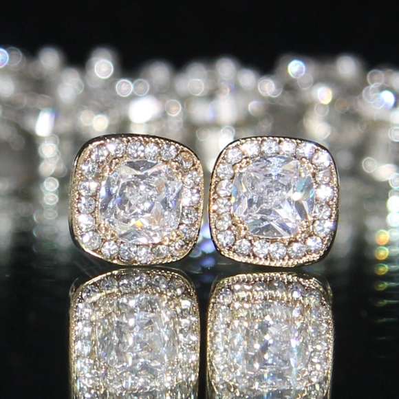 Jenna Jameson Jewelry 18kt Gold Dipped Topaz Halo Cushion
